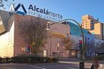 Retail for sale at C.C. Alcalá Norte, Calle Alcalá, 414, Ciudad Lineal, Madrid, 28027 with person, building, plant, sky, street light, lighting, tree, neighbourhood, urban design and window around