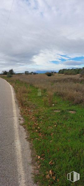 Land for sale at Camino Pajarillas, Móstoles, Madrid, 28935 with plant, sky, grass, grassland, road, natural landscape, cloud, horizon, plain and ecoregion around