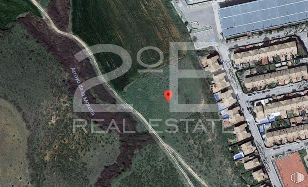 Land for sale at Calle Vega de Bornova, 2, Quer, Guadalajara, 28043 with building, property, land lot, urban design, thoroughfare, residential area, public space, landscape, map and road around