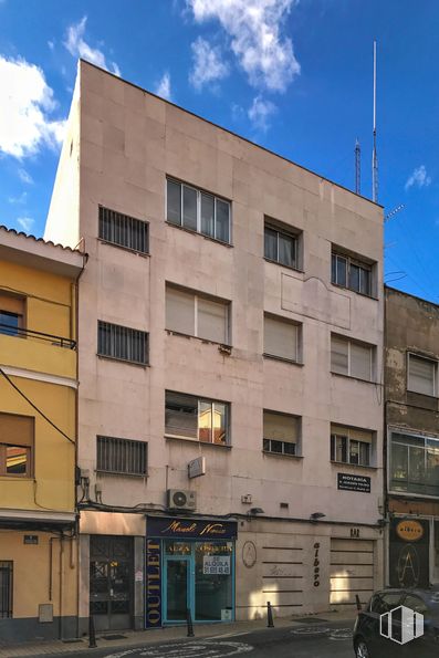 Oficina en alquiler en Calle Ricardo de la Vega, Getafe, Madrid, 28901 con coche, ventana, edificio, durante el día, pared, fachada, ciudad, zona urbana, apartamento y barrio alrededor