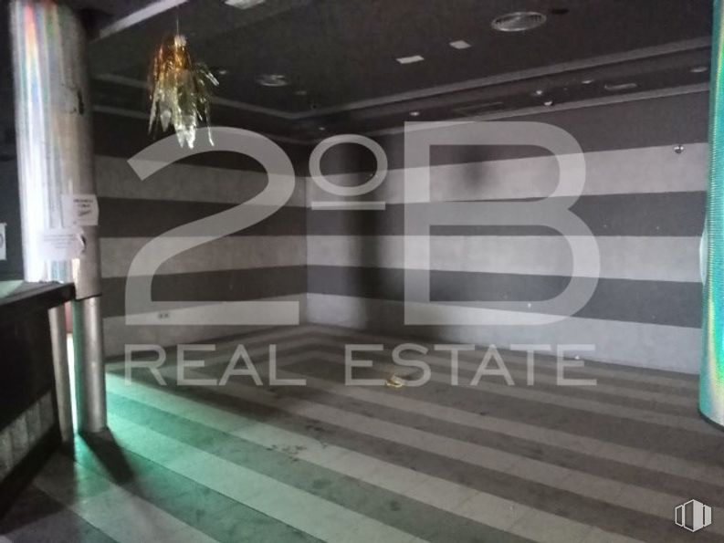 Retail for sale at Zona Eurovillas, Nuevo Baztán, Madrid, 28514 with lighting, furniture, architecture, flooring, interior design, floor, font, ceiling, glass and building around