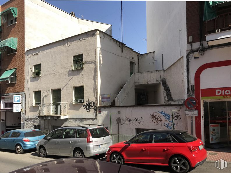 Suelo en venta en Zona Centro, San Sebastián de los Reyes, Madrid, 28700 con coche, rueda, neumático, luz de estacionamiento automotriz, vehículo, ventana, edificio, infraestructura, cielo y vehículo de motor alrededor