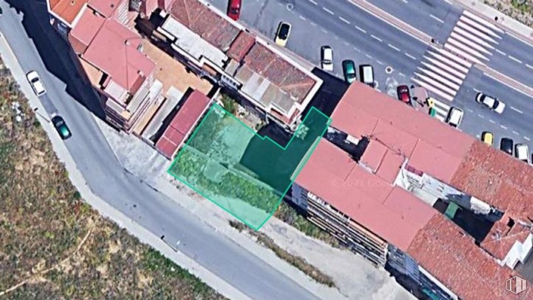 Land for sale at Calle Hornos de los Caleros, 30, Ávila, 05001 with building, plant, asphalt, architecture, urban design, land lot, road surface, neighbourhood, residential area and landscape around