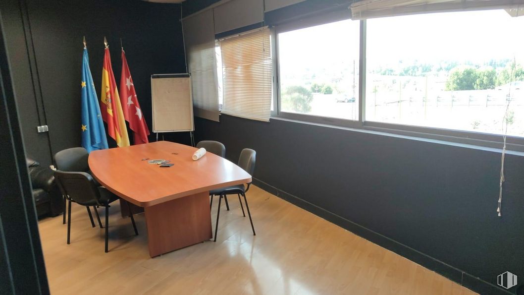 Industrial for sale & for rent at Zona Európolis, Las Rozas de Madrid, Madrid, 28230 with chair, table, lighting, property, fixture, window, architecture, wood, interior design and floor around