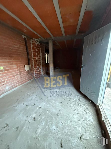 Local en venta en Centro, Espirdo, Segovia, 40191 con suelo, suelos, techo, albañilería, material de construcción, ladrillo, sótano y iluminación natural alrededor