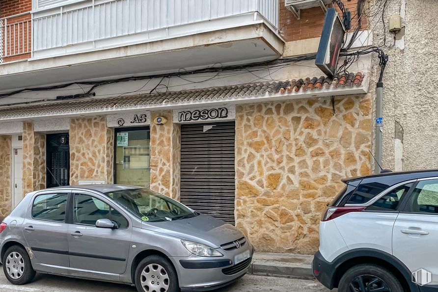 Local en alquiler en Paseo Estación, 3, Móstoles, Madrid, 28931 con rueda, coche, neumático, luz de estacionamiento automotriz, vehículo terrestre, vehículo, propiedad, vehículo de motor, ventana y campana alrededor