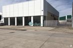 Industrial for sale at Polígono industrial Cantalejo, Cantalejo, Segovia, 40320 with building, sky, cloud, asphalt, commercial building, composite material, facade, city, gas and concrete around