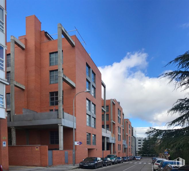 Oficina en venta en Calle Albaladejo, 4, San Blas - Canillejas, Madrid, 28037 con edificio, ventana, nube, cielo, accesorio, diseño urbano, árbol, barrio residencial, bloque de pisos y vecindario alrededor