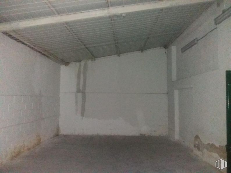 Nave en venta en Zona industrial Arganda, Arganda del Rey, Madrid, 28500 con material compuesto, suelos, madera, edificio, material de construcción, hormigón, accesorio, sombra, tintes y matices y techo alrededor