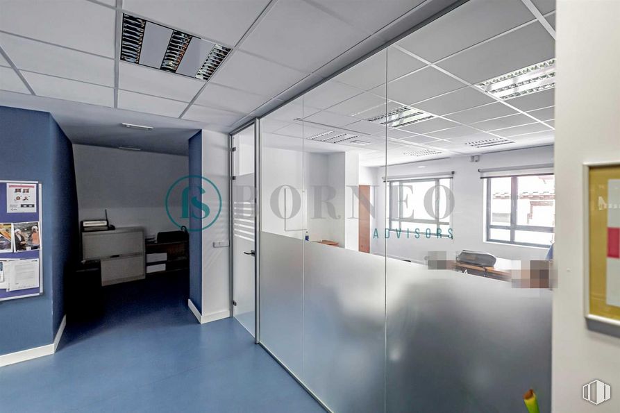 Oficina en venta en Calle Robledillo, 9, Chamberí, Madrid, 28003 con ventana, edificio, accesorio, alumbrado, interiorismo, suelo, suelos, techo, vidrio y espacio alrededor