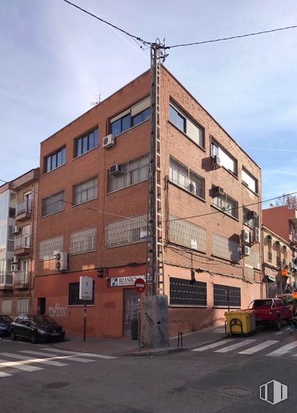 Oficina en venta en Calle Cañete, 3, Carabanchel, Madrid, 28019 con ventana, edificio, accesorio, ladrillo, enladrillado, diseño urbano, material de construcción, bloque de pisos, condominio y bienes raíces alrededor