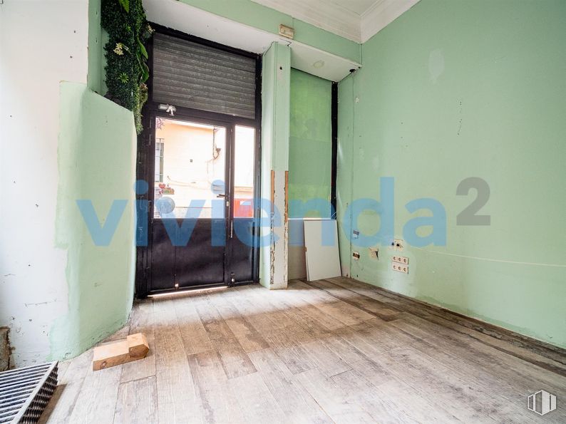 Local en venta en Zona Malasaña - Univerdidad, Centro, Madrid, 28004 con puerta, accesorio, edificio, ventana, madera, suelos, suelo, hall, pintura y sombra alrededor