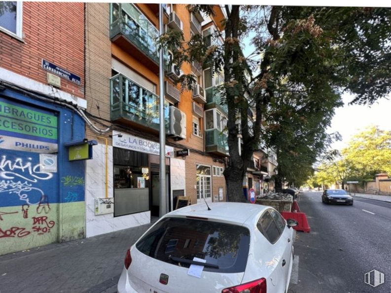 Local en venta en Avenida Carabanchel Alto, 86, Carabanchel, Madrid, 28044 con coche, ventana, vehículo, fotografía, luces traseras y de freno, matrícula del vehículo, edificio, neumático, vehículo de motor y rueda alrededor