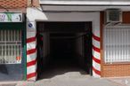 Industrial for sale at Calle Potasa, Villaverde, Madrid, 28021 with window, door, vehicle, fixture, asphalt, building, facade, road surface, gas and composite material around