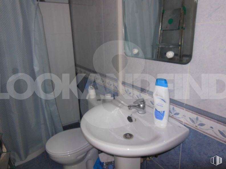 Retail for sale at Buenavista, Toledo, 45005 with sink, packaged goods, tap, mirror, property, plumbing fixture, bathroom sink, toilet seat, bathroom and purple around