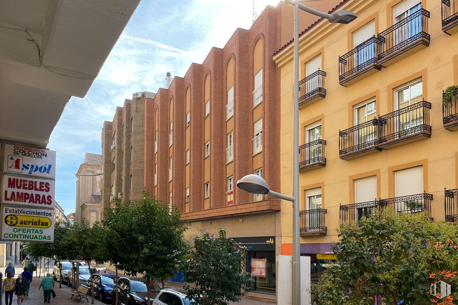 Local en venta en Calle Juan de la Cierva, 7, Arganda del Rey, Madrid, 28500 con edificio, planta, día, propiedad, cielo, nube, ventana, infraestructura, arquitectura y diseño urbano alrededor