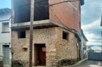 Industrial for sale at Calle Empedrada, Arenas de San Pedro, Ávila, 05400 with window, door, building, plant, sky, wood, urban design, neighbourhood, residential area and asphalt around