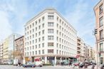 Office for rent at Calle Eloy Gonzalo, 27, Chamberí, Madrid, 28010 with building, car, cloud, sky, window, wheel, infrastructure, tire, urban design and condominium around