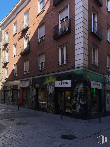 Oficina en alquiler en Calle Jesús y María, 12, Centro, Madrid, 28012 con ventana, propiedad, edificio, pared, vecindario, tipografía, fachada, bienes raíces, ciudad y área metropolitana alrededor