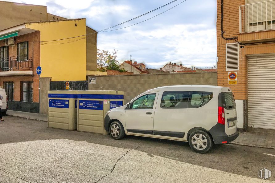 Suelo en venta en Calle Chorrillo Alta, 23, Paracuellos de Jarama, Madrid, 28860 con rueda, neumático, camioneta, coche, cielo, vehículo, vehículo motorizado, ventana, nube y edificio alrededor