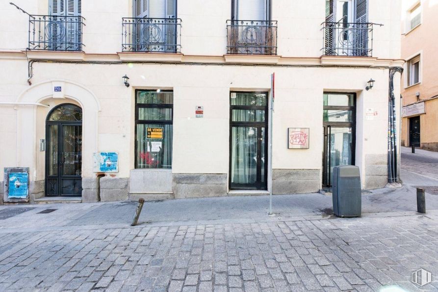 Local en venta en Calle Mira el Sol, 20, Centro, Madrid, 28005 con ventana, puerta, edificio, superficie de carretera, casa, planta, espacio público, ciudad, bienes raíces y accesorio alrededor