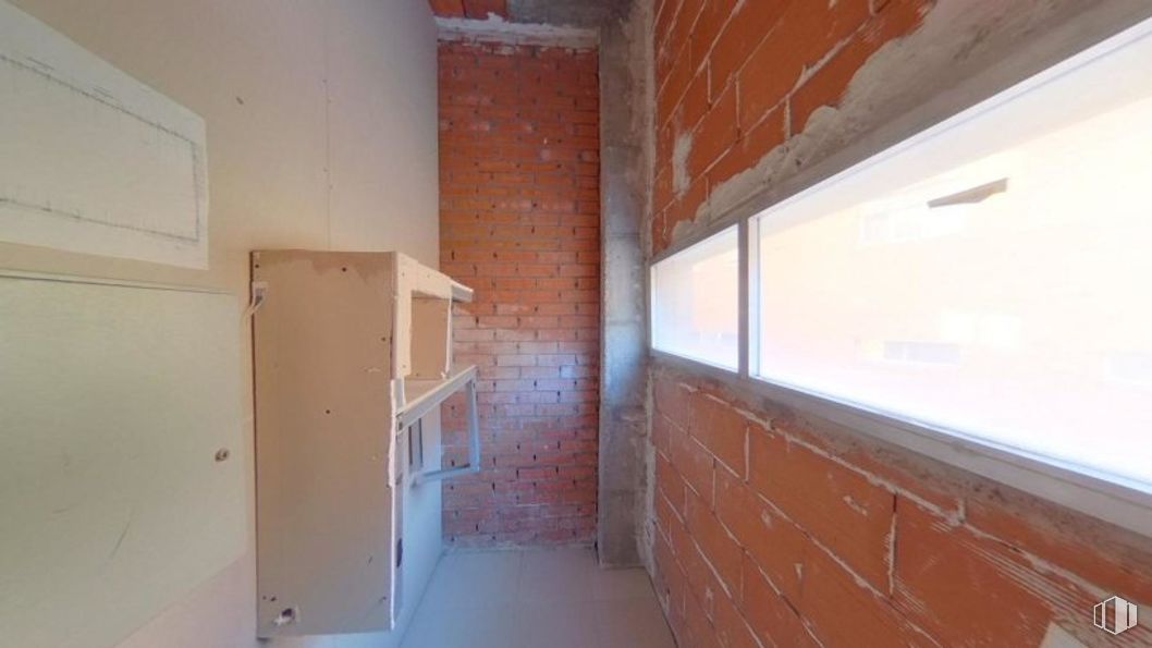 Local en venta en Edificio Royale, Calle Llanes, 1, San Fernando de Henares, Madrid, 28830 con ventana, madera, edificio, accesorio, suelo, suelos, pared, madera dura, tinte para madera y material de construcción alrededor