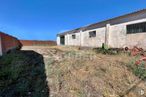 Land for sale at Plaza Mayor, Ugena, Toledo, 45217 with window, house, sky, plant, land lot, slope, fixture, grass, landscape and grassland around