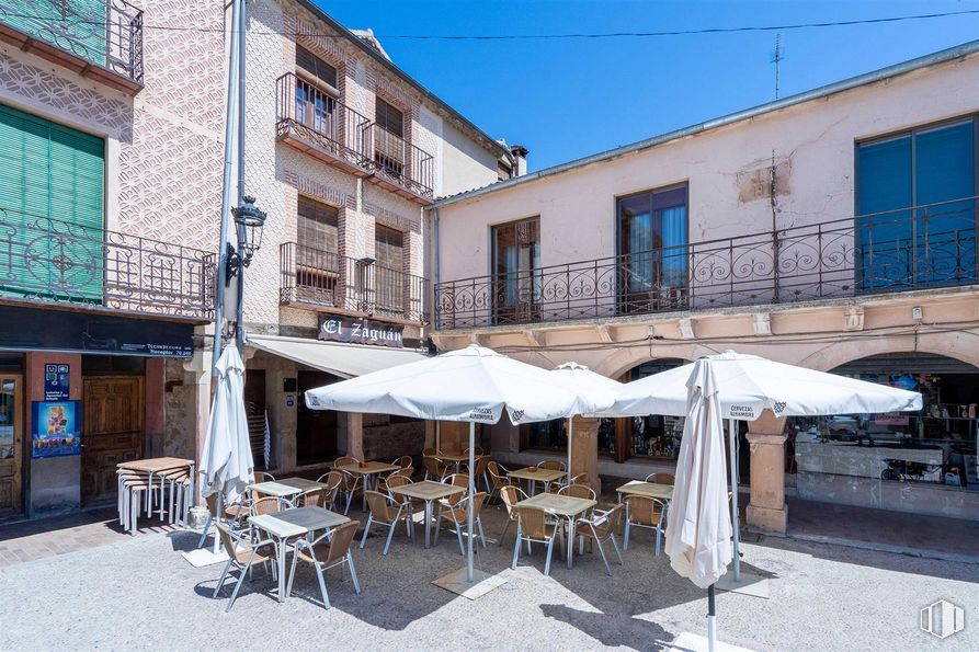 Retail for sale at Plaza España, 16, Turégano, Segovia, 40370 with window, building, property, table, sky, tent, shade, public space, urban design and umbrella around