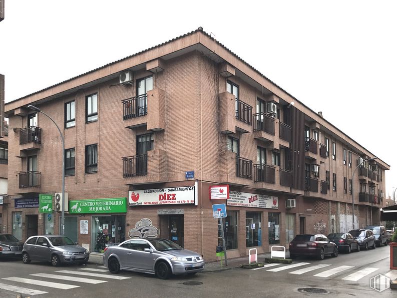 Local en alquiler en Calle Beatriz, 1, Mejorada del Campo, Madrid, 28840 con coche, edificio, rueda, luz de estacionamiento automotriz, neumático, vehículo terrestre, cielo, propiedad, ventana y vehículo alrededor