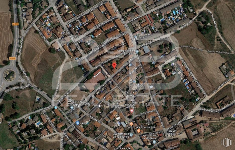 Land for sale at Calle Silo, Valdeavero, Madrid, 28816 with building, architecture, urban design, land lot, thoroughfare, neighbourhood, residential area, public space, landscape and city around