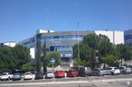 Office for sale at Avenida Severo Ochoa, 36, Alcobendas, Madrid, 28100 with car, stadium, land vehicle, wheel, sky, vehicle, tire, street light, infrastructure, tree and building around