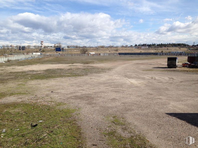 Suelo en alquiler en Polígono Las Presillas, La Latina, Leganés, Madrid, 28917 con cielo, nube, lote de terreno, hierba, gas, paisaje, llano, horizonte, pradera y asfalto alrededor