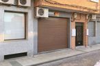 Retail for rent at Calle Santa Eufemia 2, Polán, Toledo, 45161 with window blind, window, door, building, wood, road surface, brick, brickwork, fixture and wall around