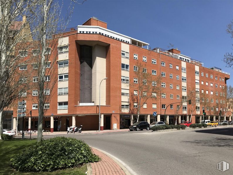 Oficina en venta en Zona Miguel de Unamuno, Alcalá de Henares, Madrid, 28806 con planta, propiedad, cielo, edificio, ventana, árbol, arquitectura, bloque de pisos, condominio y diseño urbano alrededor