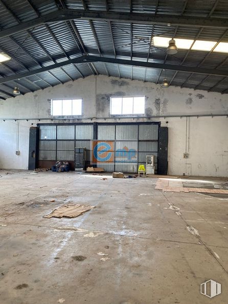 Industrial for sale at Zona Industrial, Cedillo del Condado, Toledo, 45214 with window, fixture, hall, wood, gas, flooring, composite material, city, concrete and ceiling around