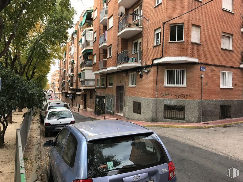 Local en alquiler en Calle Cristo Remedios, 16, San Sebastián de los Reyes, Madrid, 28700 con coche, edificio, vehículo terrestre, vehículo, propiedad, fotografía, neumático, ventana, planta y infraestructura alrededor