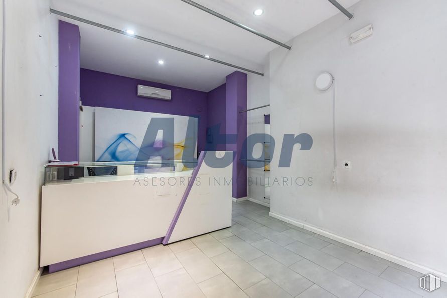 Local en venta en Calle Ciudad Real, Arganzuela, Madrid, 28045 con suelos, interiorismo, suelo, techo, aluminio, limpieza y hotel alrededor