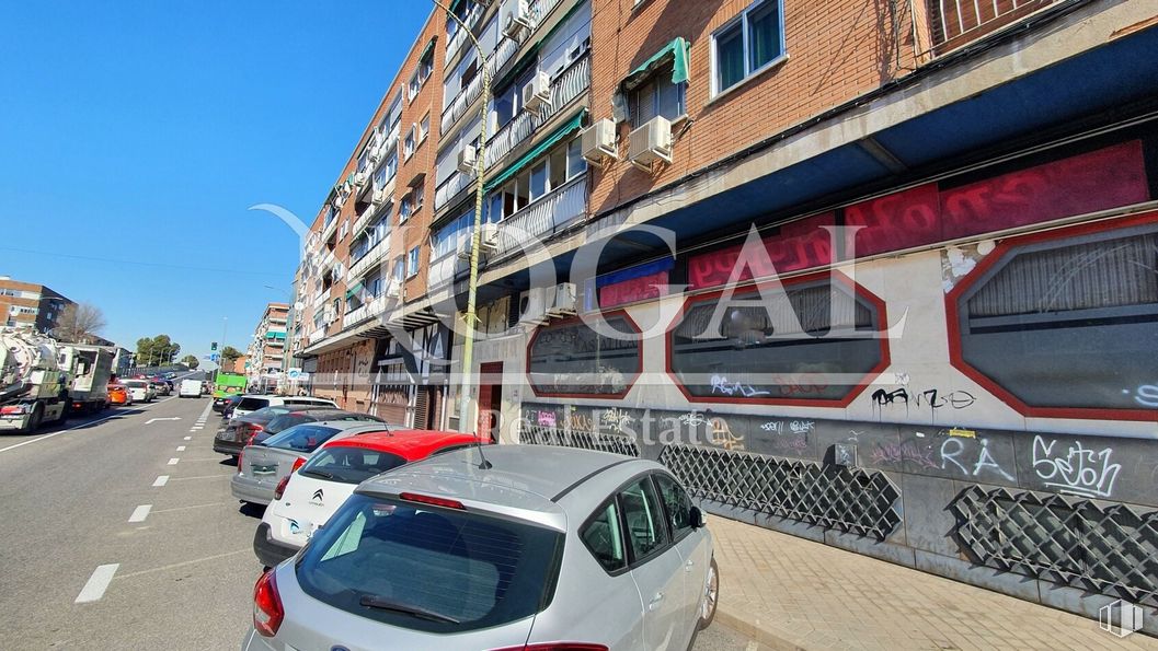 Local en venta en Ronda Poniente, 13, Torrejón de Ardoz, Madrid, 28850 con coche, ventana, vehículo terrestre, vehículo, edificio, propiedad, vehículo motorizado, rueda, diseño automotriz y infraestructura alrededor