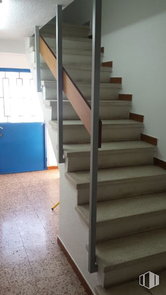 Nave en venta en Calle Río Alberche, 1, Humanes de Madrid, Madrid, 28970 con propiedad, edificio, escaleras, madera, accesorio, pavimentos, piso, casa, material compuesto y tinte para madera alrededor