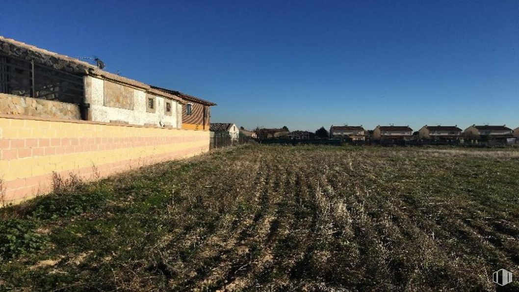 Suelo en venta en Calle Enebro, 37 D, Ugena, Toledo, 45217 con cielo, planta, paisaje, llanura, pastizal, edificio, hierba, árbol, agricultura y horizonte alrededor