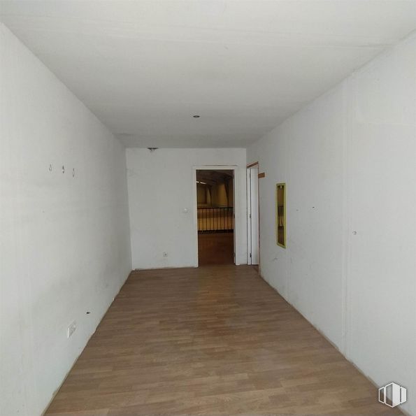 Nave en venta en Calle Henares, Velilla de San Antonio, Madrid, 28891 con accesorio, madera, suelos, pintura, hall, suelo, madera dura, techo, tinte para madera y escayola alrededor