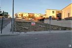 Land for sale at Calle Escultor Julio Gonzalez, 13, Bargas, Toledo, 45593 with house, sky, building, cloud, road surface, window, asphalt, street light, tar and tree around