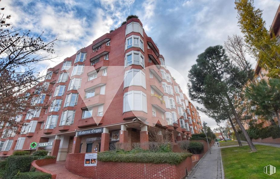 Local en venta en Avenida Machupichu, Hortaleza, Madrid, 28043 con edificio, nube, planta, cielo, propiedad, ventana, árbol, diseño urbano, barrio y bloque torre alrededor