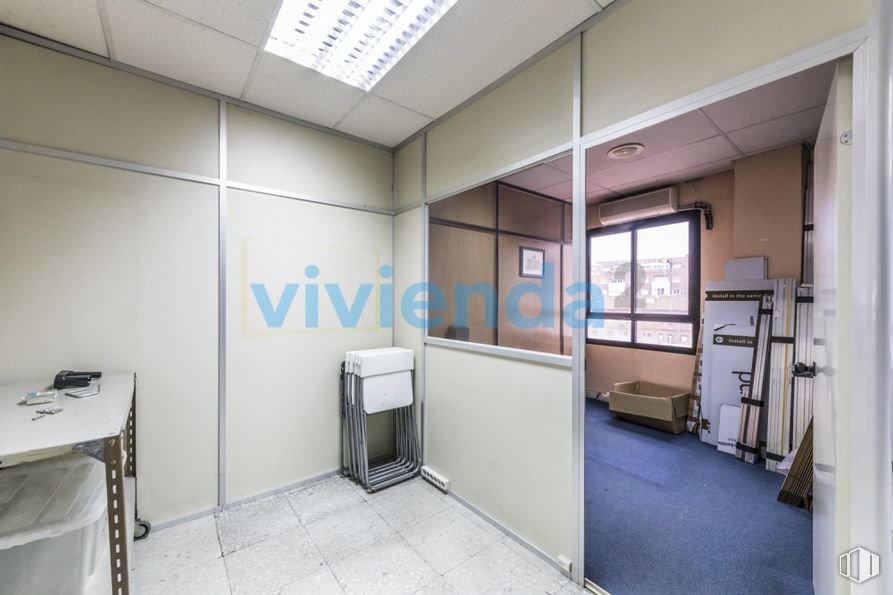 Oficina en venta en Calle Sánchez Pacheco, Chamartín, Madrid, 28002 con ventana, mesa, electrodoméstico, producto, accesorio, edificio, piso, suelo, gas, techo, silla, vidrio y habitación alrededor