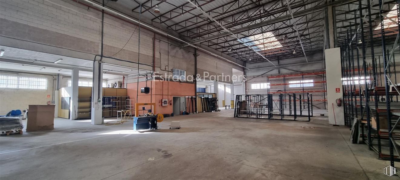 Nave en alquiler y venta en Zona industrial, Getafe, Madrid, 28906 con hall, madera, haz, suelos, gas, accesorio, ingeniería, máquina, fábrica y techo alrededor