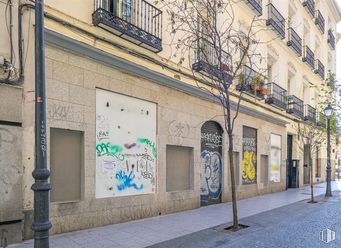 Local en alquiler en Zona Chueca - Justicia, Centro, Madrid, 28004 con ventana, edificio, superficie de la carretera, árbol, barrio, arte, diseño urbano, fachada, acera y inmobiliario alrededor