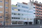 Office for rent at Calle Embajadores, Arganzuela, Madrid, 28045 with building, window, property, sky, tower block, urban design, condominium, real estate, facade and commercial building around