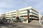 Office for rent at Avenida Industria, Alcobendas, Madrid, 28108 with building, car, sky, cloud, window, vehicle, street light, wheel, urban design and asphalt around