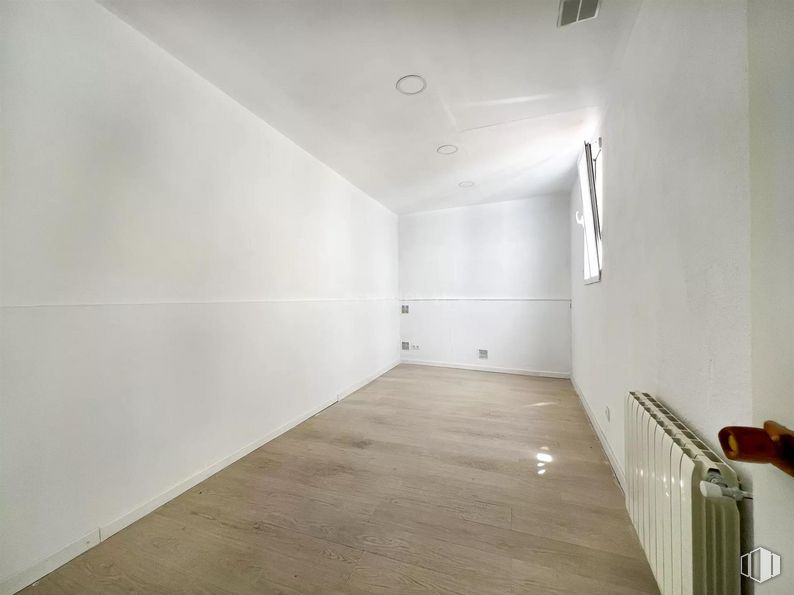 Local en venta en Calle Olivo, Moncloa - Aravaca, Madrid, 28023 con accesorio, madera, edificio, suelos, hall, techo, madera dura, casa, escaleras y material compuesto alrededor