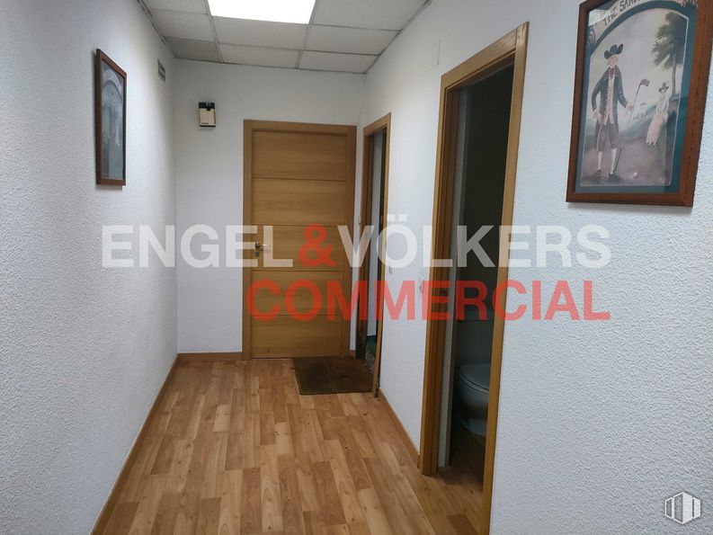 Nave en alquiler en Calle Aragoneses, 16, Alcobendas, Madrid, 28108 con marco, accesorio, madera, diseño de interiores, suelo, piso, pintura, pasillo, bienes raíces y edificio alrededor